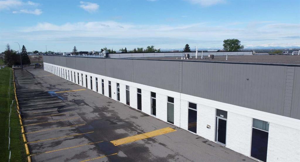 7026 30 Street SE, Calgary, Alberta, t2c1j9