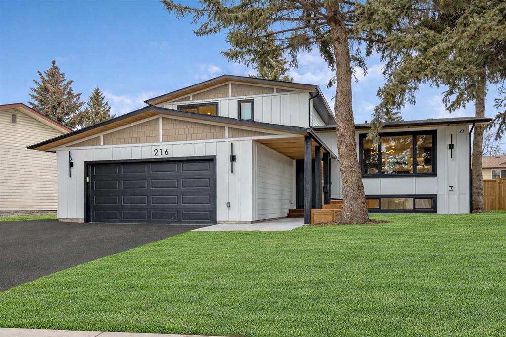 216 Oakridge Place SW, Calgary, Alberta, T2V 1V2