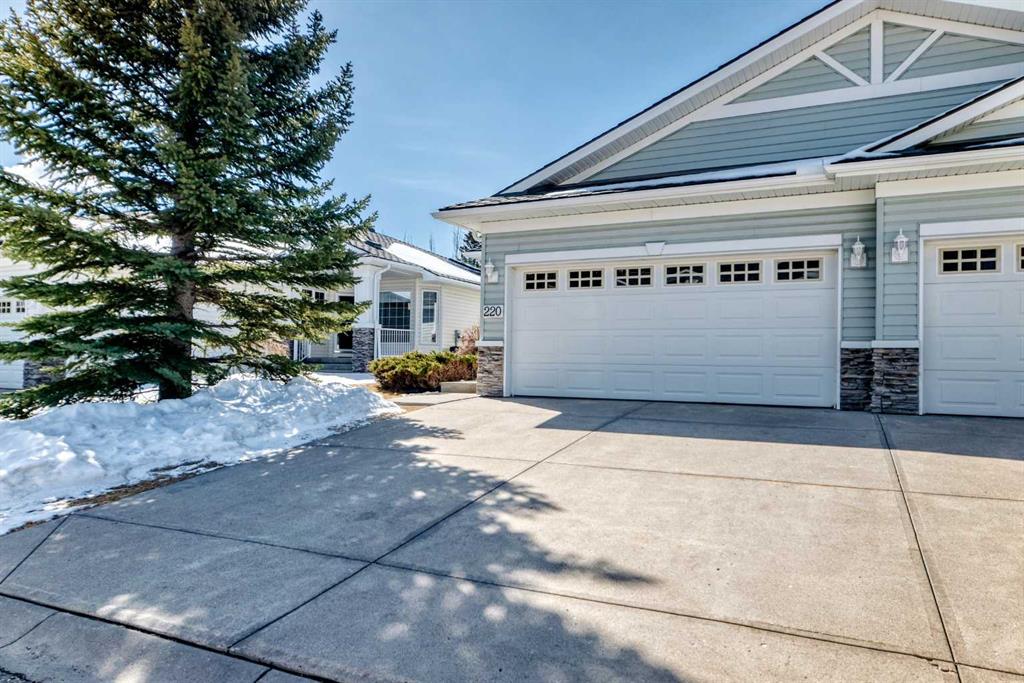 220 Rocky Ridge Villas NW, Calgary, Alberta, T3G 4R3