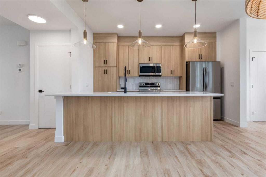 343 Heartwood Grove SE, Calgary, Alberta, T3S 0S6