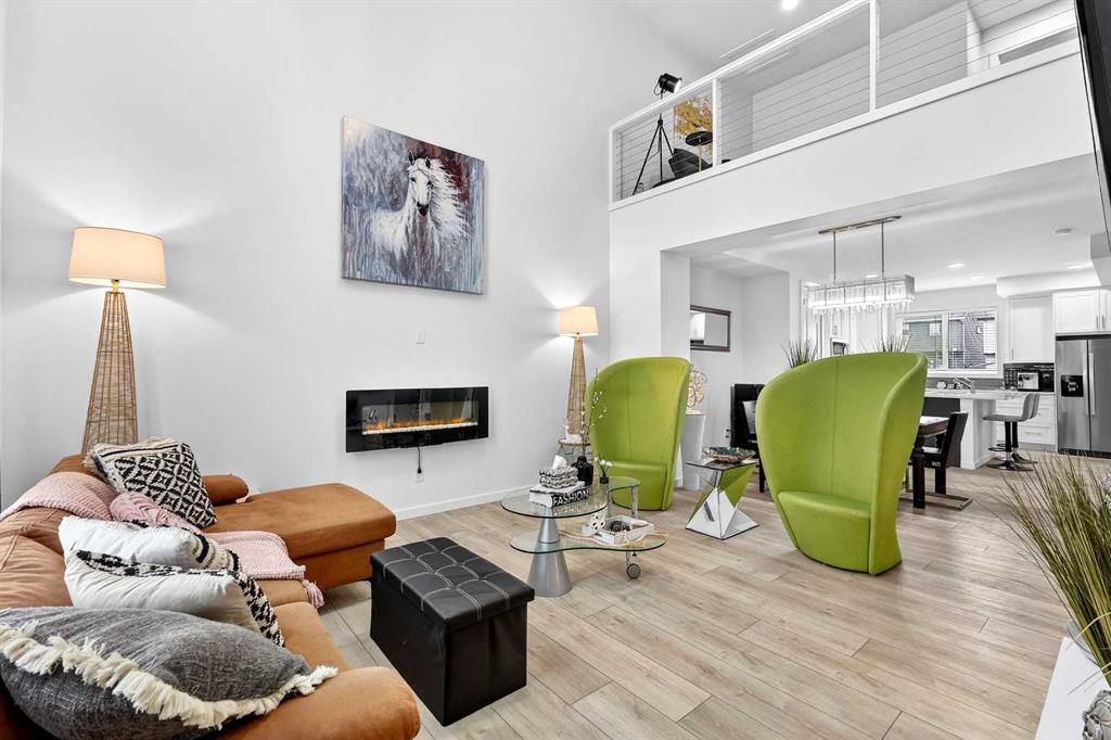 42 Heirloom Manor SE, Calgary, Alberta, T3S 0H2