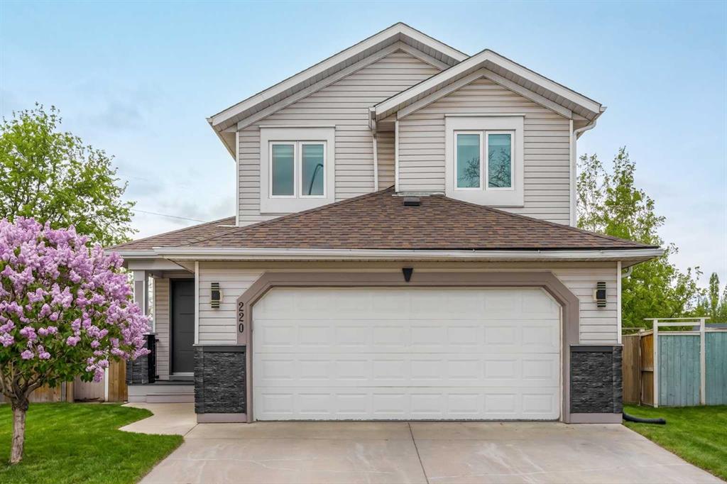 220 Douglas Glen Bay SE, Calgary, Alberta, T2Z 2M8