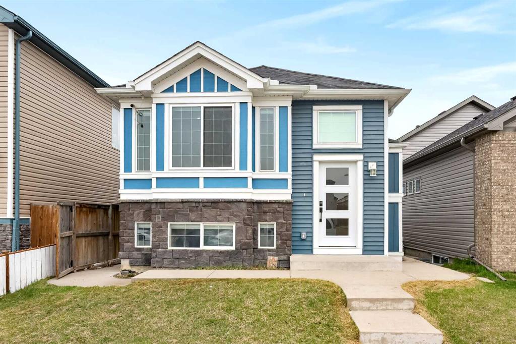 125 Saddlefield Crescent NE, Calgary, Alberta, T3J 4Z8