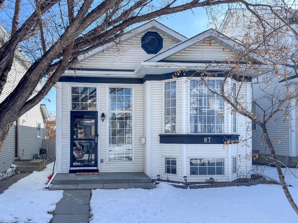 87 Hidden Green NW, Calgary, Alberta, T3K5K7