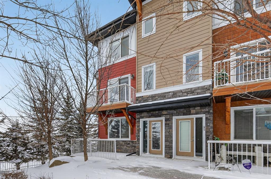 #43 111 Rainbow Falls, Chestermere, Alberta, T1X 0Z5