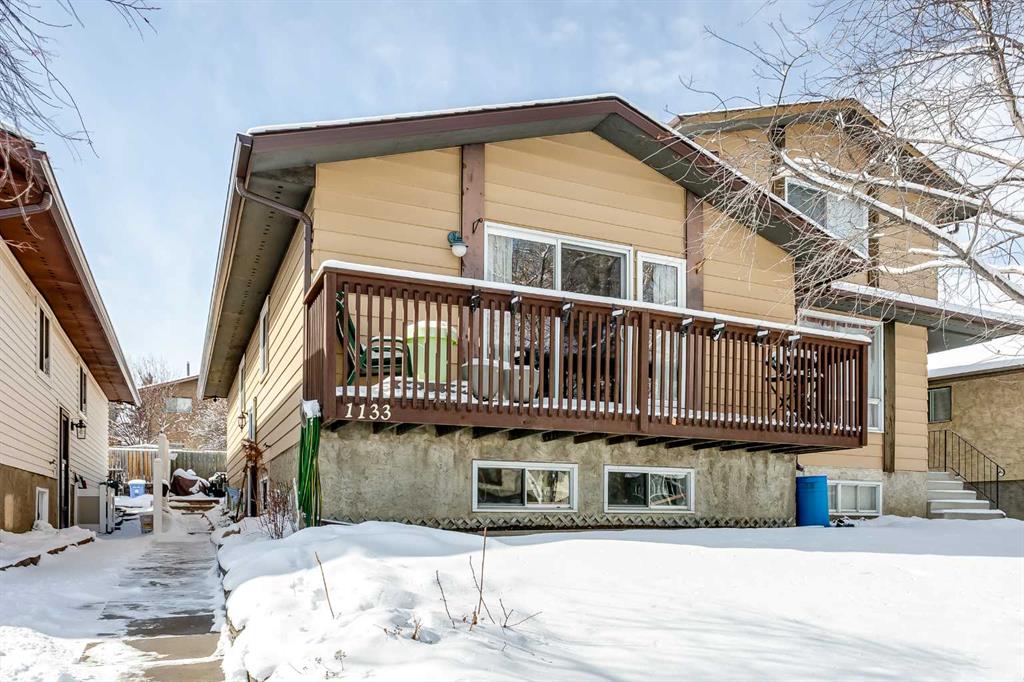 1133 Berkley Drive NW, Calgary, Alberta, T2Z 4K3