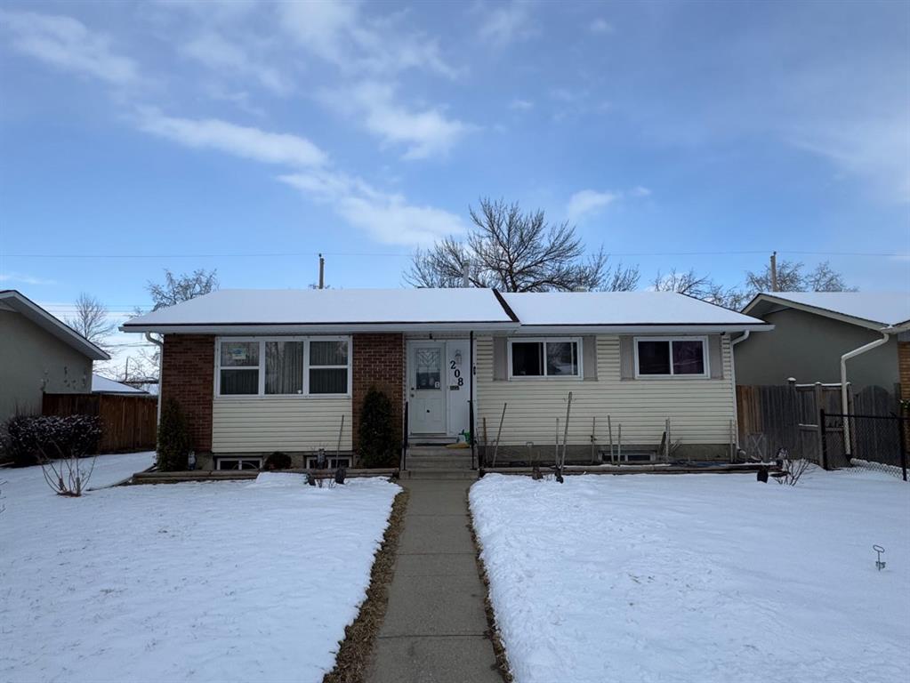 208 Forest Road SE, Calgary, Alberta, T2A 5B7