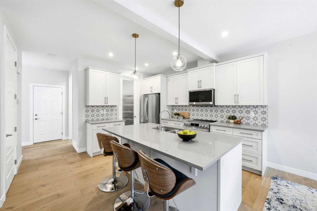 316 Precedence Hill, Cochrane, Alberta, T4C 3B4