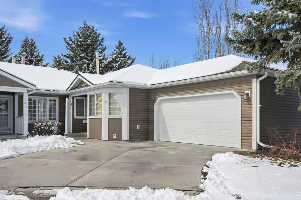 9 Douglasbank Gardens SE, Calgary, Alberta, T2Z 2C9
