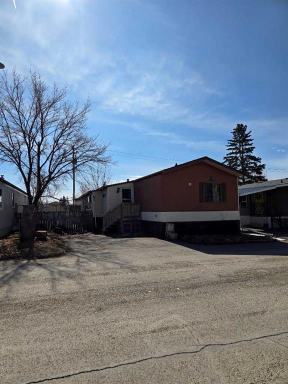 115 Sunset Way NE, High River, Alberta, T1V 1J4