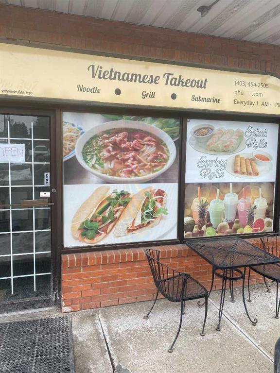 554 Northmount Drive NW, Calgary, Alberta, T2K 3J2