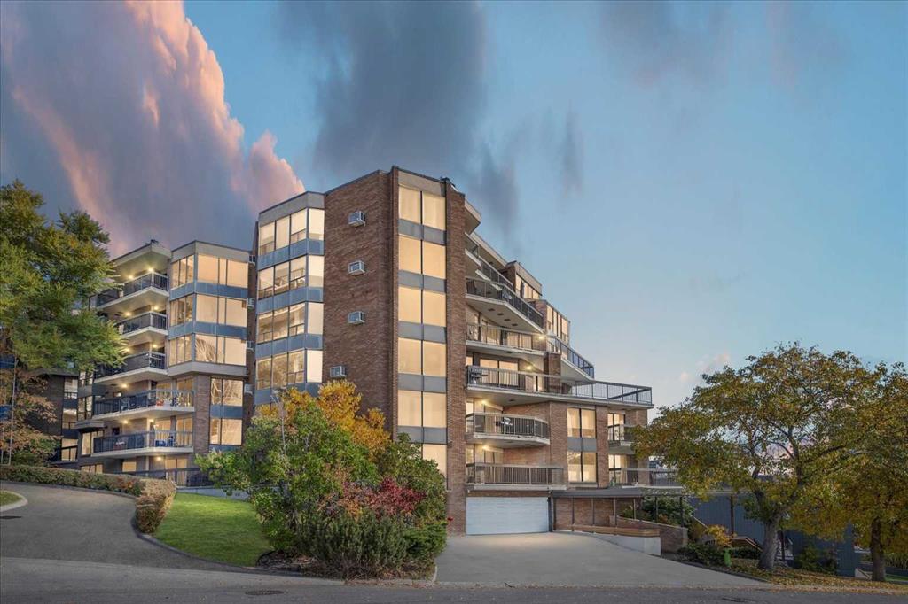 #302 320 Meredith Road NE, Calgary, Alberta, T2E 5A6