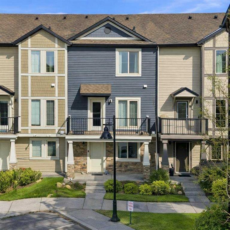 148 Legacy Point SE, Calgary, Alberta, T2X 3Z3