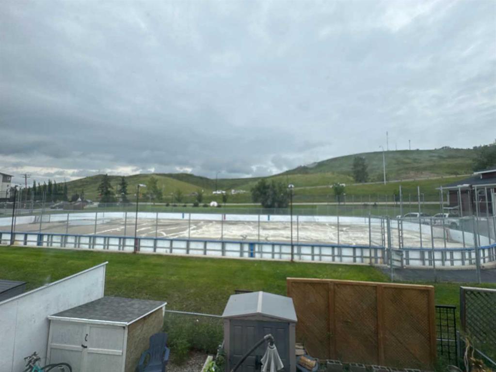 #8 304 Ross Avenue, Cochrane, Alberta, T4C 2J5