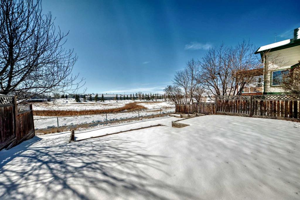 47 Silver Creek Boulevard NW, Airdrie, Alberta, T4B 2P6