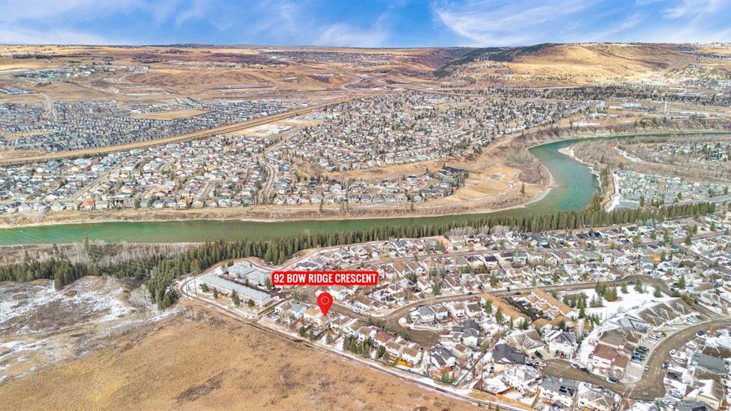 92 Bow Ridge Crescent, Cochrane, Alberta, T4C1V1