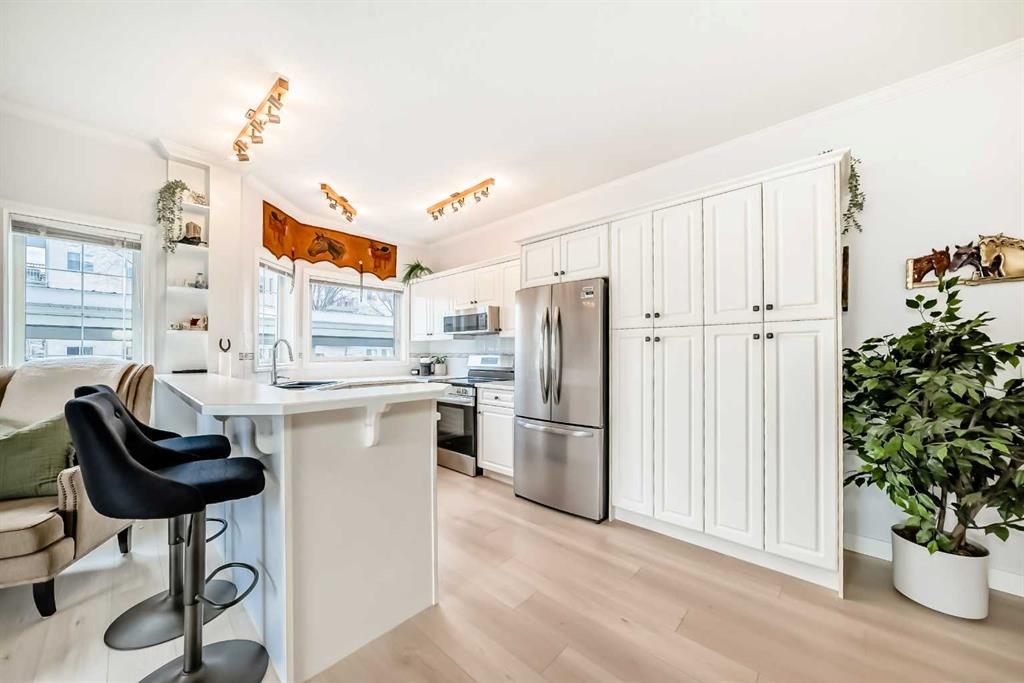 #101 15 Lineham Avenue, Okotoks, Alberta, T1S 1Z3