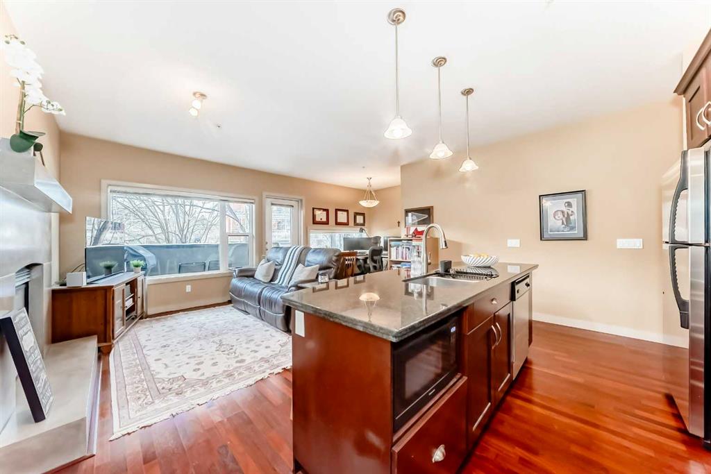 #201 1828 14 Street SW, Calgary, Alberta, T2T 3S9