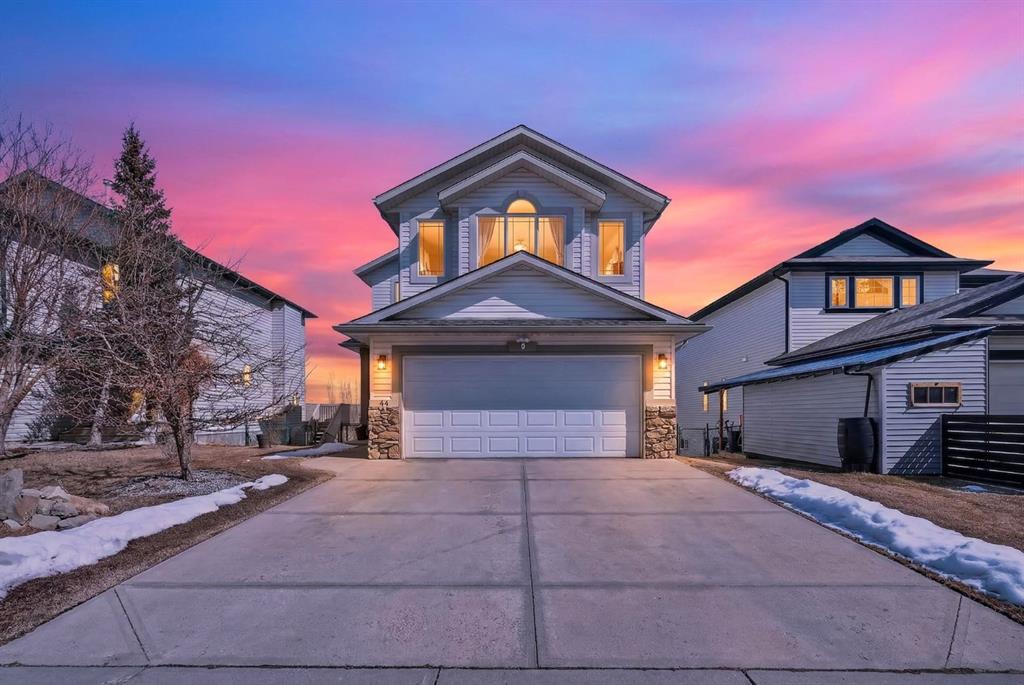 44 Bow Ridge Drive, Cochrane, Alberta, T4C 1V5