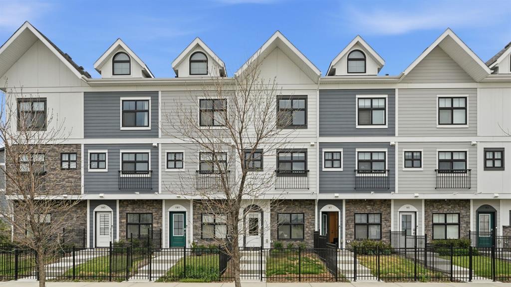99 Les Jardins Park SE, Calgary, Alberta, T2C 5V3