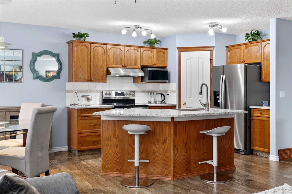 129 Bridlewood Way SW, Calgary, Alberta, T2Y 3S8