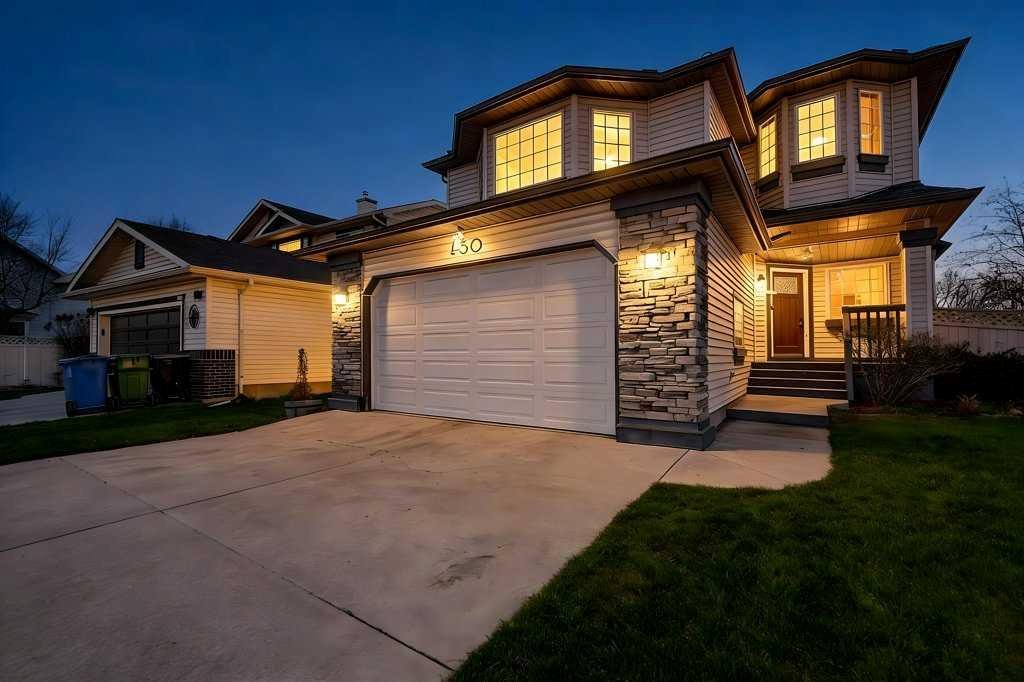 450 Douglas Glen Boulevard SE, Calgary, Alberta, T2Z 2M8