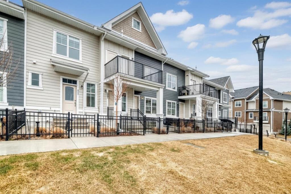 647 Cranbrook Walk SE, Calgary, Alberta, T3M 2V5