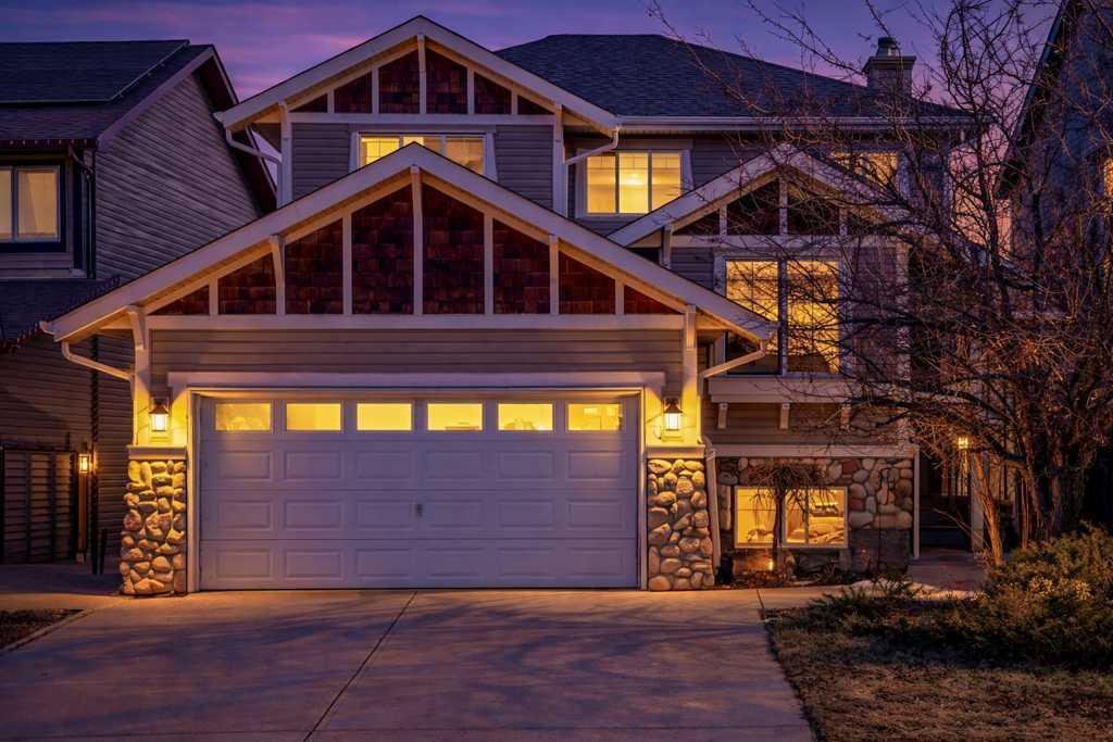 40 Cougar Ridge Heights SW, Calgary, Alberta, T3H 4X5