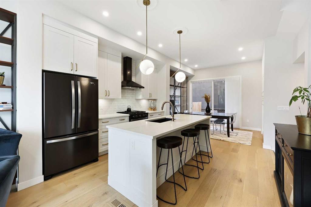 4929 20 Street SW, Calgary, Alberta, T2T 5A4