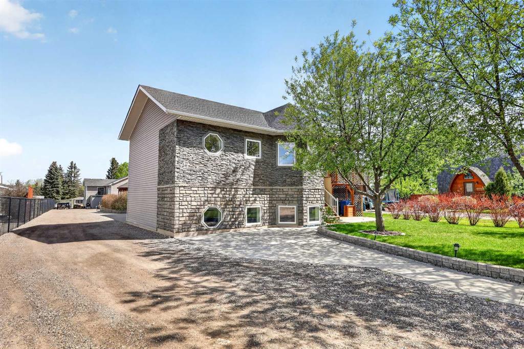 1212 15 Avenue, Didsbury, Alberta, T0M 0S0