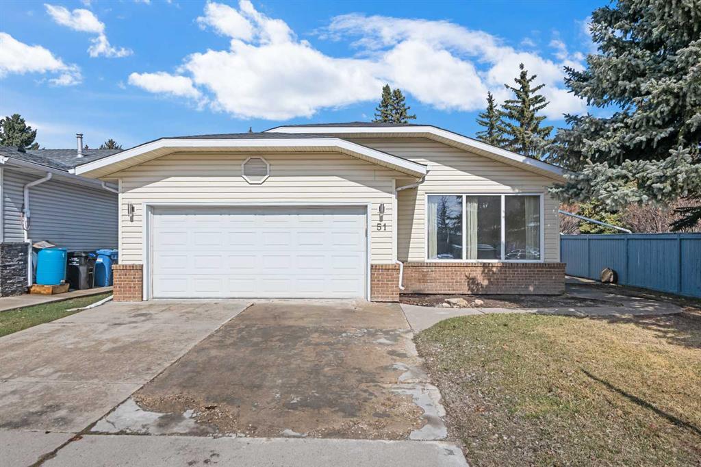 51 Woodmont Road SW, Calgary, Alberta, T2W 4L6