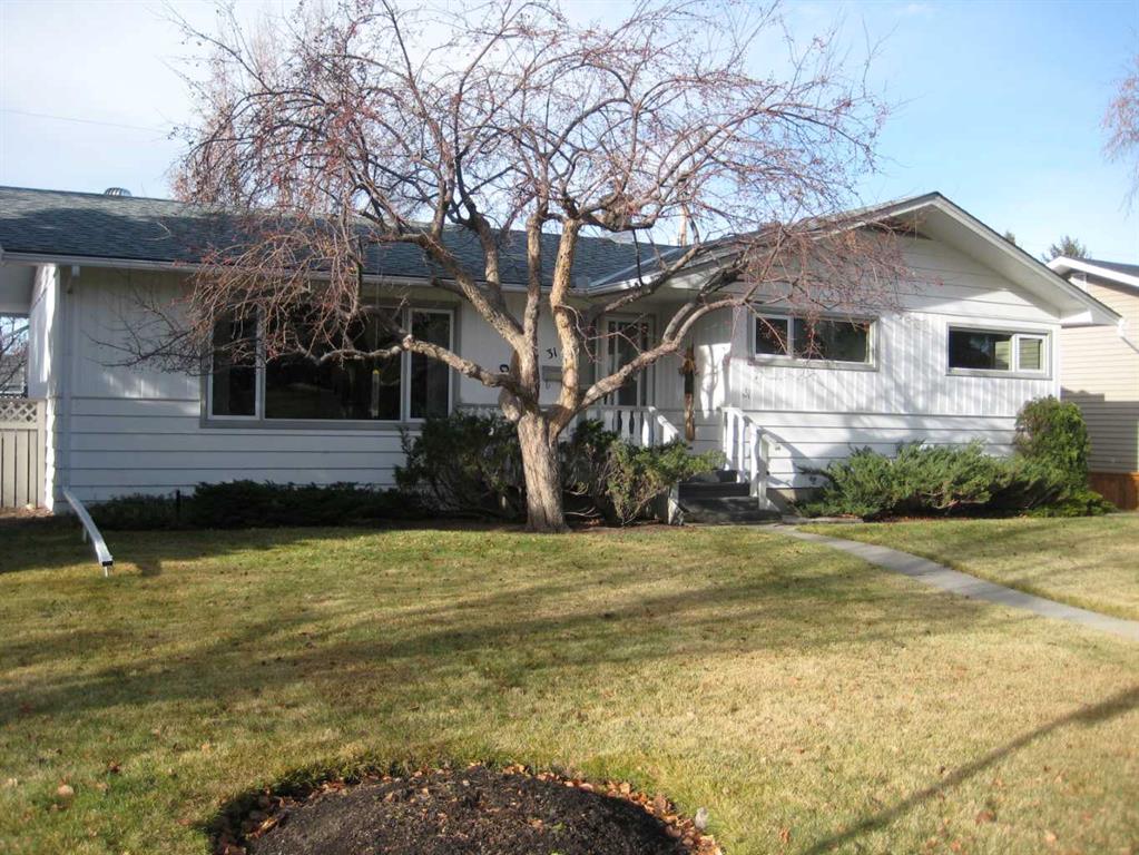 31 Gateway Drive SW, Calgary, Alberta, T3E 4J8