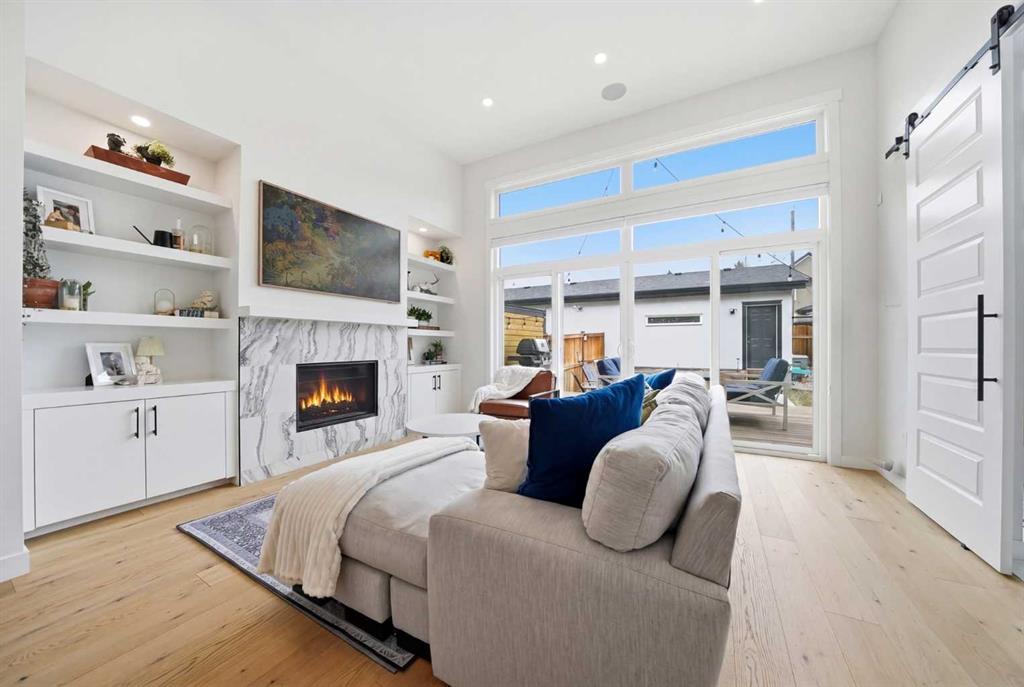 4940 20 Avenue NW, Calgary, Alberta, T3B 0V5