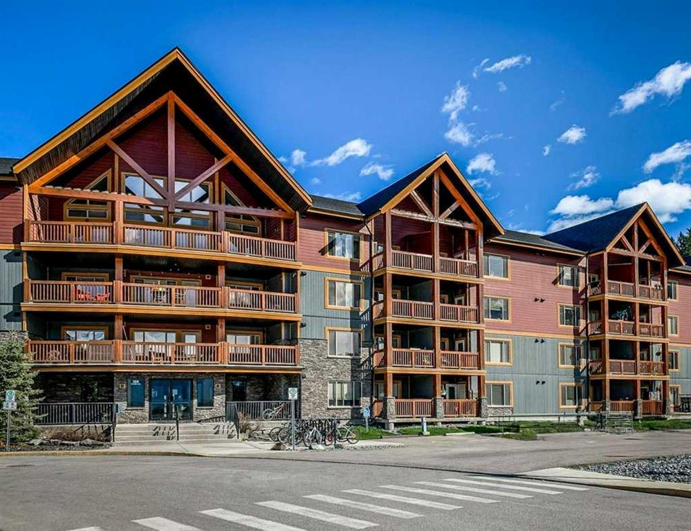 #201 300 Palliser Lane, Canmore, Alberta, T1W0H5