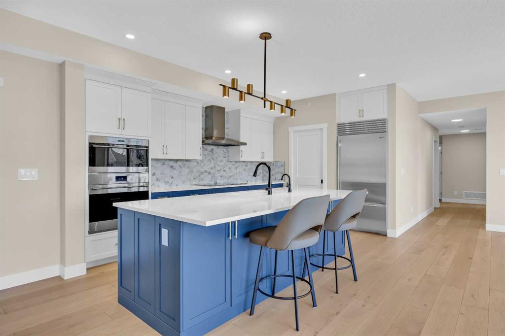 #409 15 Cougar Ridge Landing SW, Calgary, Alberta, T3H6C3