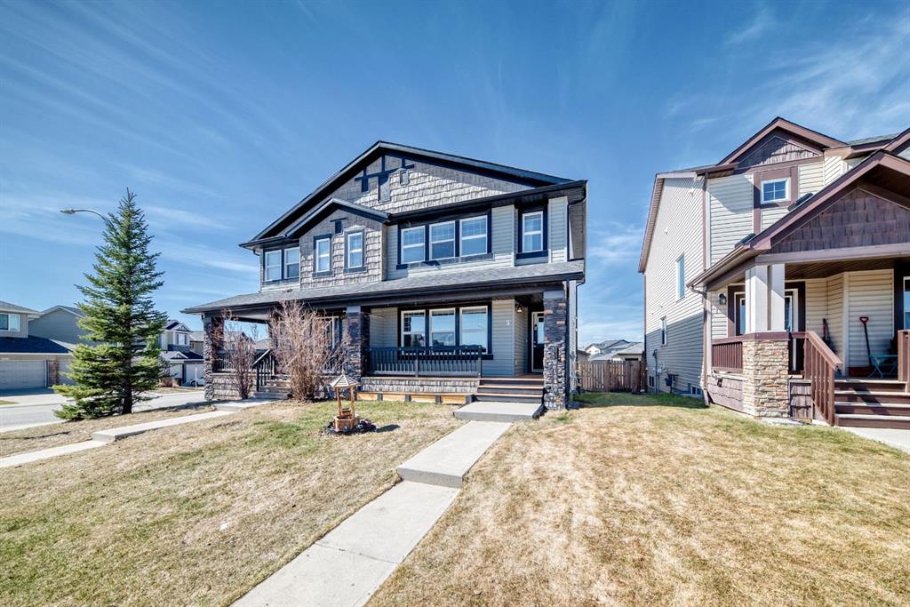 9 Panton View NW, Calgary, Alberta, T3K 0W2