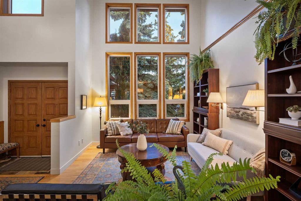 47 Edgeridge Court NW, Calgary, Alberta, T3A 4P1