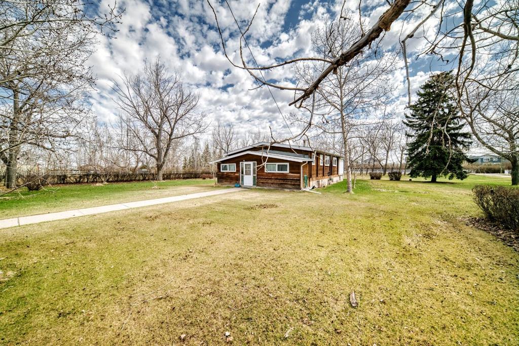 243195 PARADISE Road, Chestermere, Alberta, T1X 0M9