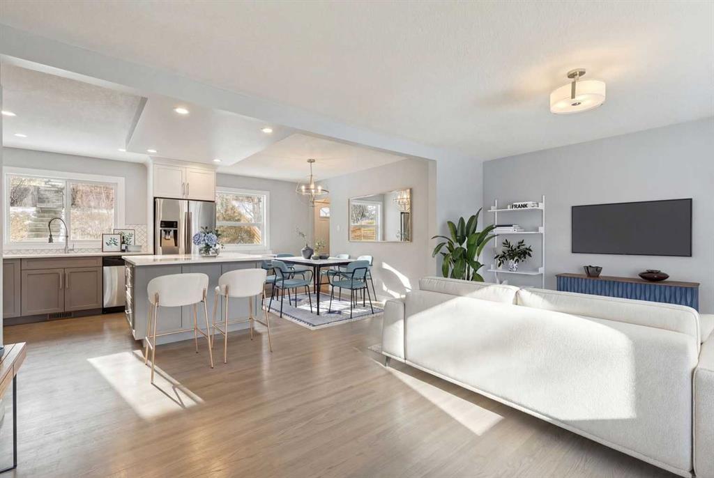 40 Henefer Road SW, Calgary, Alberta, T2V 3B4