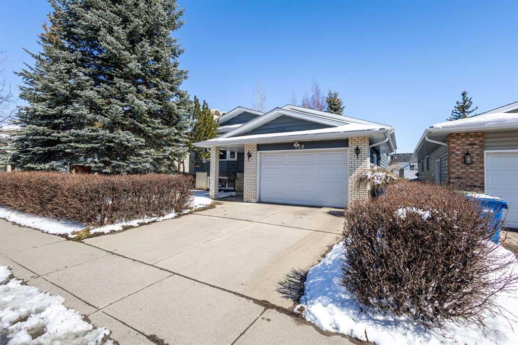 108 Woodmont Drive SW, Calgary, Alberta, T2W 4M3
