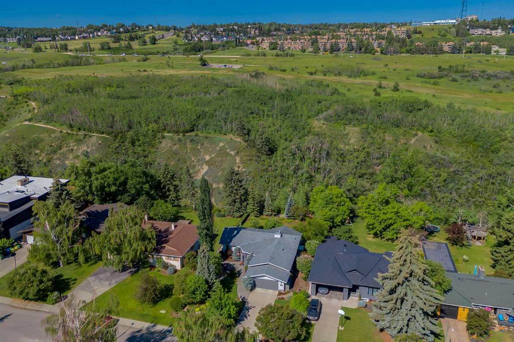 333 Wildwood Drive SW, Calgary, Alberta, T3C3E4