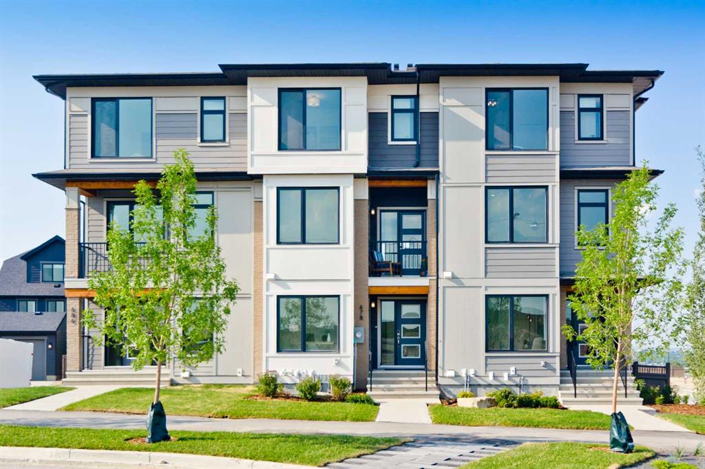 261 Bighorn Avenue SW, Calgary, Alberta, T2Y 0Z8