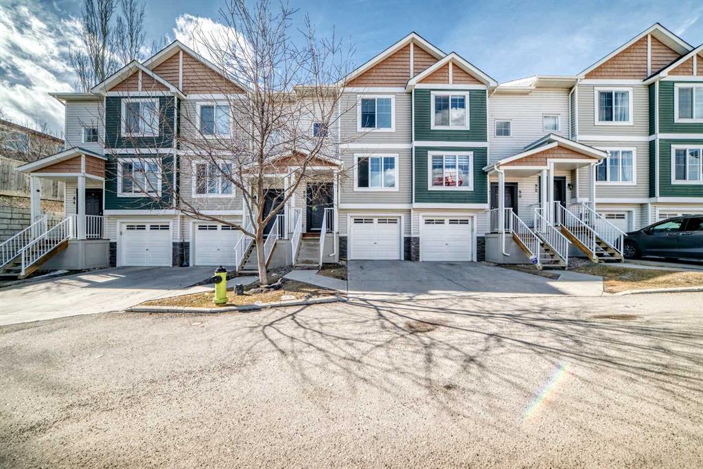 88 Pantego Lane NW, Calgary, Alberta, T3K 0T1