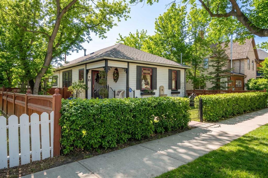 81 Elma Street W, Okotoks, Alberta, T2S 1J9