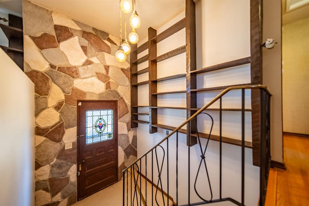 3030 31A Street SE, Calgary, Alberta, T2B 0S9