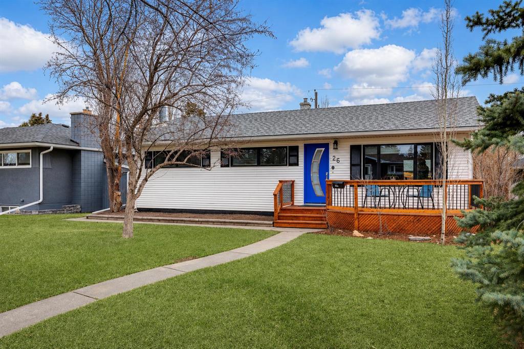 26 Galway Crescent SW, Calgary, Alberta, T3E 4Y3