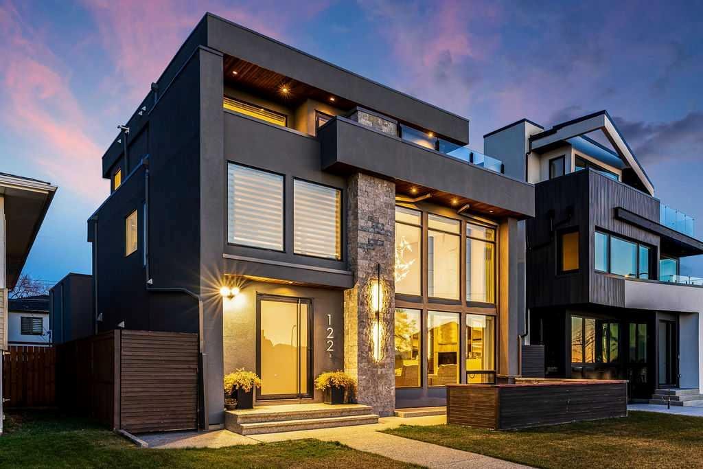 122 13 Street NE, Calgary, Alberta, T2E 4S1
