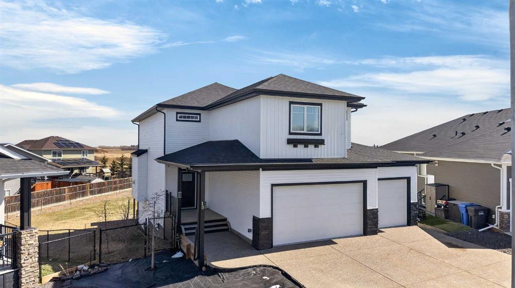10 Bishop Circle, Carstairs, Alberta, T0M 0N0
