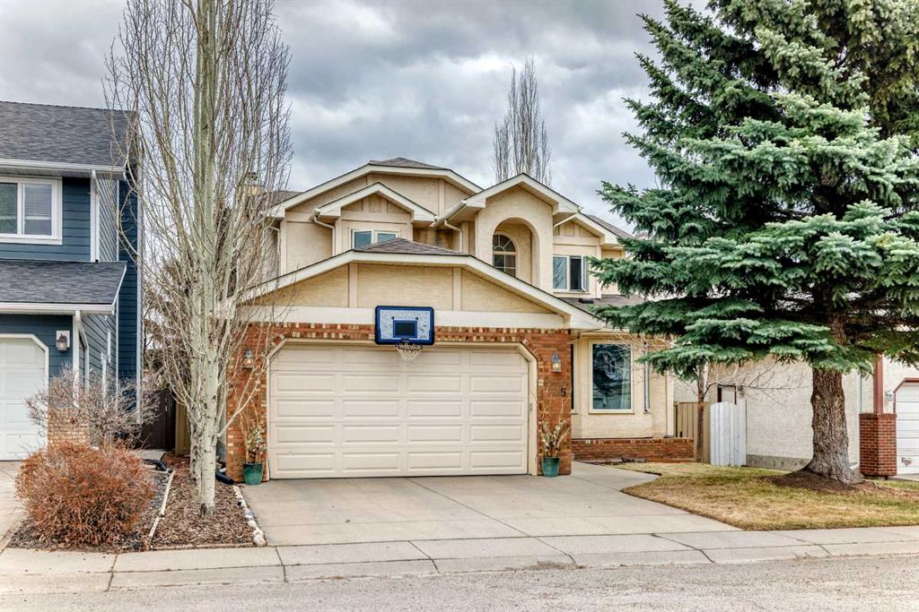 5 Woodmark Place SW, Calgary, Alberta, T2W 6A2