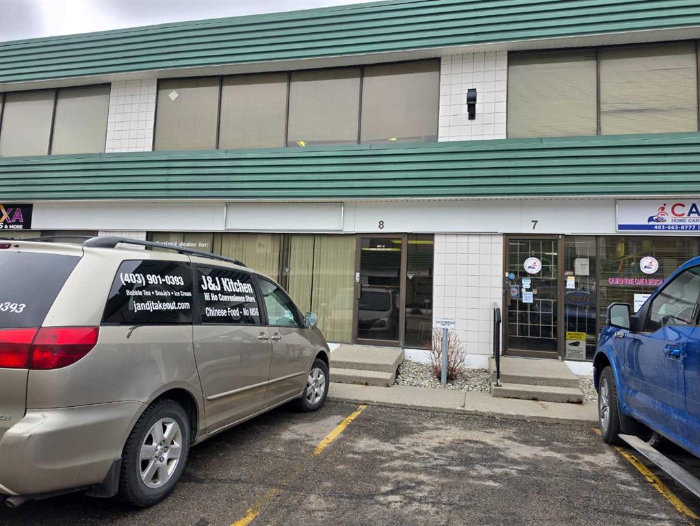 #8 3610 29 Street NE, Calgary, Alberta, T1Y 5Z7